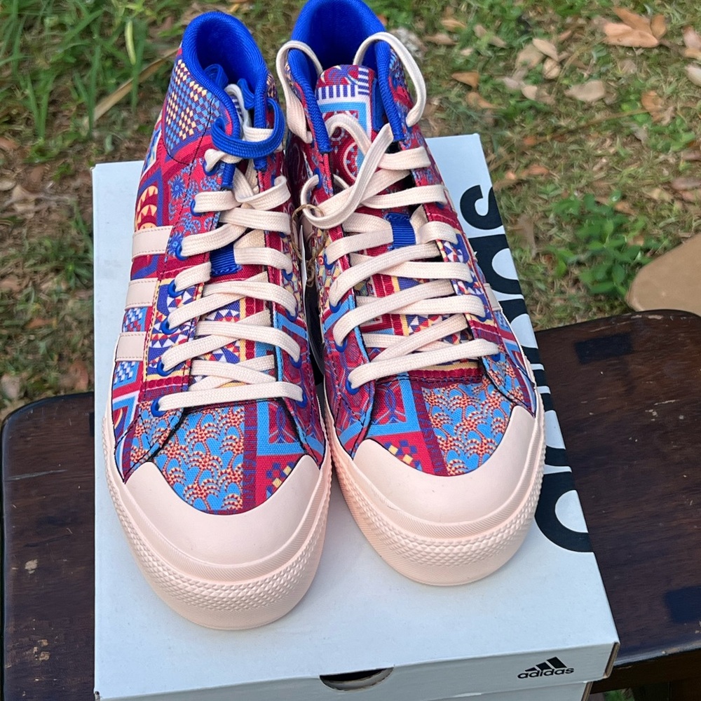 Adidas Bravada 2.0 Mid Platform shoes multicolored